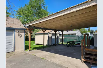 365 Bryan St, Woodburn, OR 97071 - Photo 41