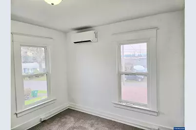 365 Bryan St, Woodburn, OR 97071 - Photo 27