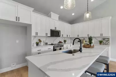 241 Dogwood Dr, Gates, OR 97346 - Photo 23