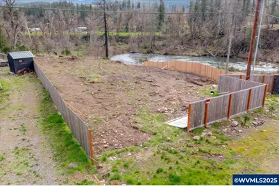 241 Dogwood Dr, Gates, OR 97346 - Photo 21