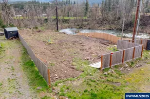 241 Dogwood Dr, Gates, OR 97346 - Photo 21