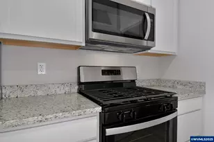 1285 Parkside Ave, Woodburn, OR 97071 - Photo 7