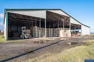 35308 Riverside Ln, Scappoose, OR 97056 - Photo 9