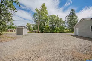 530 Brooks St, Lebanon, OR 97355 - Photo 23