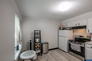 297 Main St W, Monmouth, OR 97361 - Photo 11