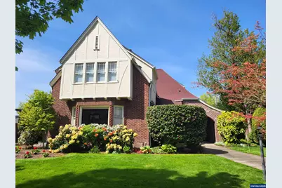 316 NW 32nd St, Corvallis, OR 97330 - Photo 1