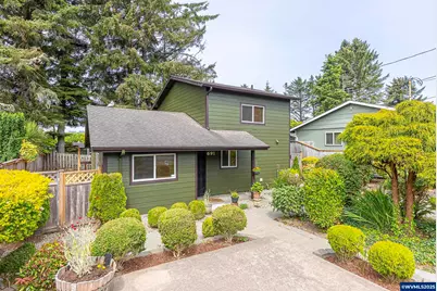 691 SE Jetty Av, Lincoln City, OR 97367 - Photo 1