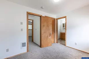 691 SE Jetty Ave, Lincoln City, OR 97367 - Photo 21