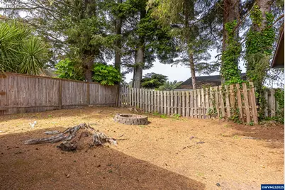 691 SE Jetty Av, Lincoln City, OR 97367 - Photo 27