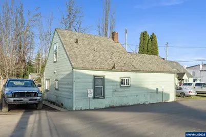 764 NE Main St, Willamina, OR 97396 - Photo 3