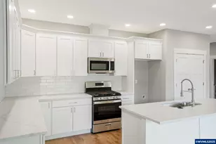 1503 N 2nd St, Silverton, OR 97381 - Photo 11