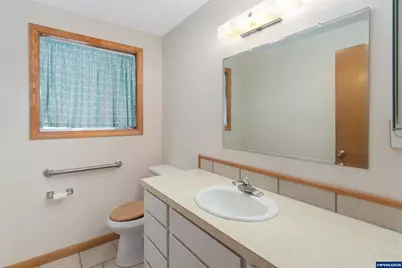 1383 Thompson Rd, Woodburn, OR 97071 - Photo 29