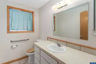 1383 Thompson Rd, Woodburn, OR 97071 - Photo 29