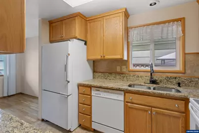 1383 Thompson Rd, Woodburn, OR 97071 - Photo 25