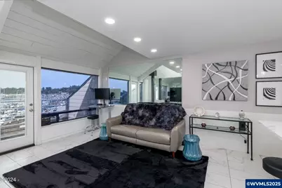 1000 SE Bay Bl, Newport, OR 97365 - Photo 5