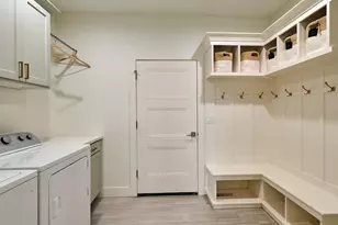 833 Hawk Dr, Silverton, OR 97381 - Photo 31