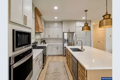 833 Hawk Dr, Silverton, OR 97381 - Photo 9