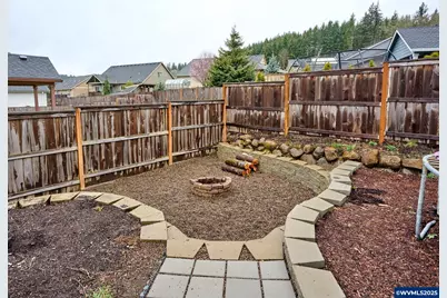 833 Hawk Dr, Silverton, OR 97381 - Photo 39