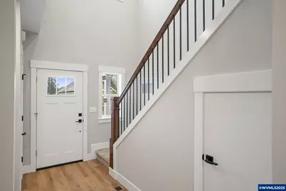 195 Iowa St, Silverton, OR 97381 - Photo 27