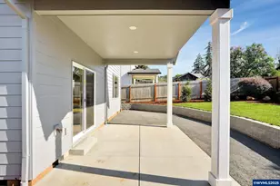 195 Iowa St, Silverton, OR 97381 - Photo 35