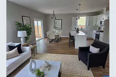 195 Iowa St, Silverton, OR 97381 - Photo 3