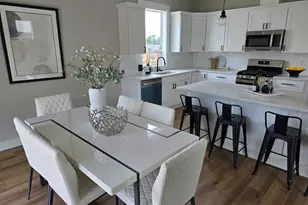 195 Iowa St, Silverton, OR 97381 - Photo 5