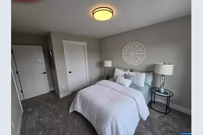 195 Iowa St, Silverton, OR 97381 - Photo 45