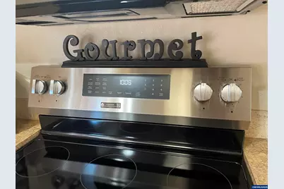 1231 SW 3rd Av, Mill City, OR 97360 - Photo 49