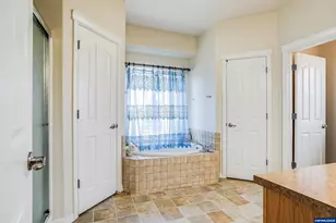 1231 SW 3rd Ave, Mill City, OR 97360 - Photo 27