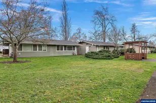 1579 Garfield Pl, Eugene, OR 97402 - Photo 15