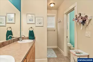 1703 Webb Lake Dr, Silverton, OR 97381 - Photo 25