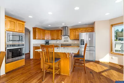 1656 Ashland Ct, Salem, OR 97304 - Photo 3