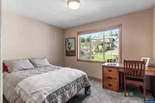 1656 Ashland Ct, Salem, OR 97304 - Photo 11