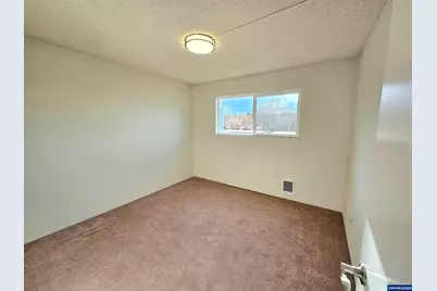 950 Evergreen #207 Rd, Woodburn, OR 97071 - Photo 11