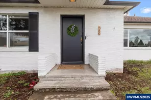 360 E Elwood St, Stayton, OR 97383 - Photo 5