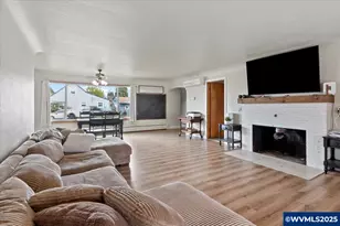 360 E Elwood St, Stayton, OR 97383 - Photo 9