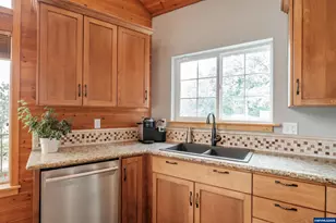 29109 Brownsville Rd, Brownsville, OR 97327 - Photo 19