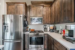 1369 S 10th St St, Independence, OR 97351 - Photo 11