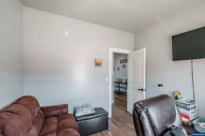 1369 S 10th St St, Independence, OR 97351 - Photo 37