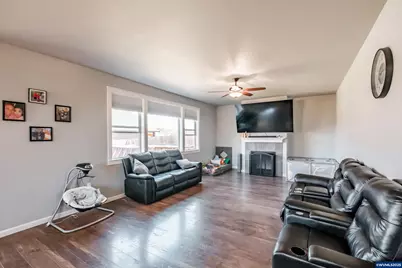 1369 S 10th St St, Independence, OR 97351 - Photo 7