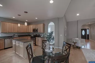 3082 Yellowstone Pl NE, Albany, OR 97321 - Photo 13