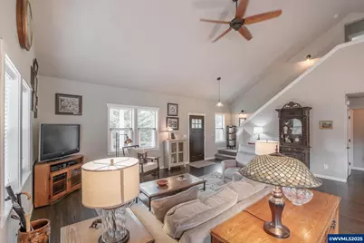 12621 Meadow Lane Rd, Monmouth, OR 97361 - Photo 11