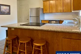 515 Angelee Ct, Lebanon, OR 97355 - Photo 3