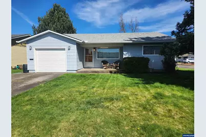 2207 Oregon Ct, Woodburn, OR 97071 - Photo 1