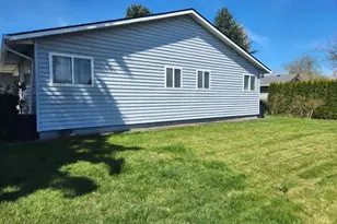 2207 Oregon Ct, Woodburn, OR 97071 - Photo 21