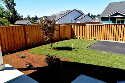 855 Oakleaf Wy, Silverton, OR 97381 - Photo 3