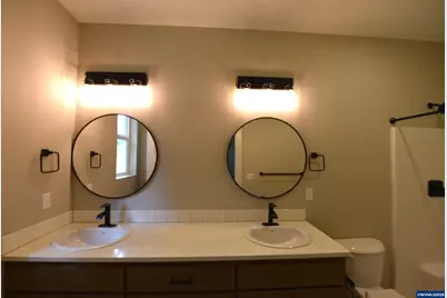 855 Oakleaf Wy, Silverton, OR 97381 - Photo 13