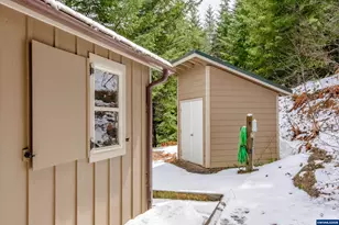 57700 Blowout Rd, Idanha, OR 97350 - Photo 29