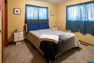 645 S Main St, Mount Angel, OR 97362 - Photo 9