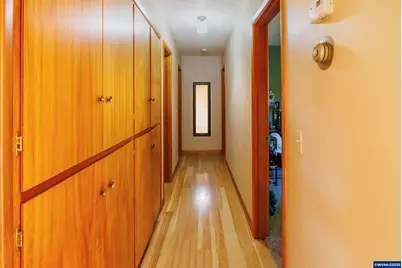 645 S Main St, Mount Angel, OR 97362 - Photo 5